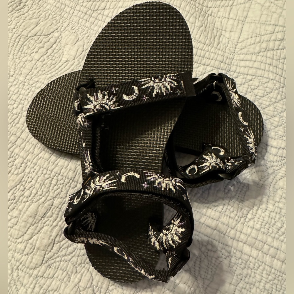 Teva Original Universal Sandal Shoes  Black & Silver Women’s Size 7 New